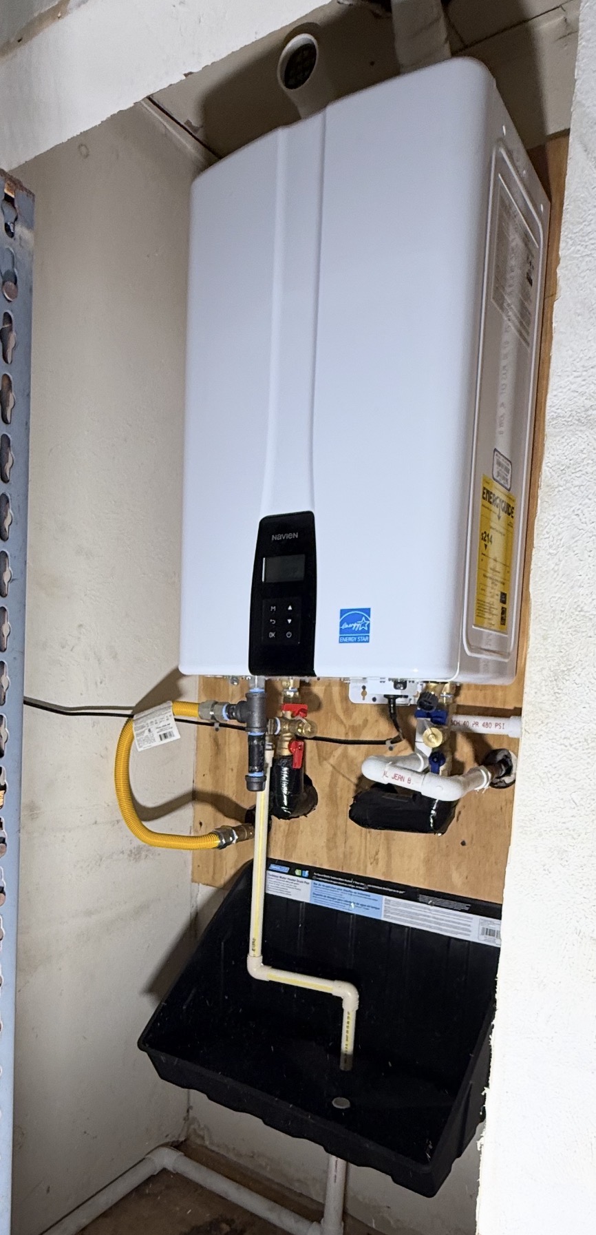 Tankless water heater installed by Flow Bros Plumbing